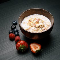 REAL Light Meal Muesli with Berries