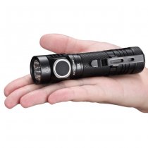 Nitecore E4K